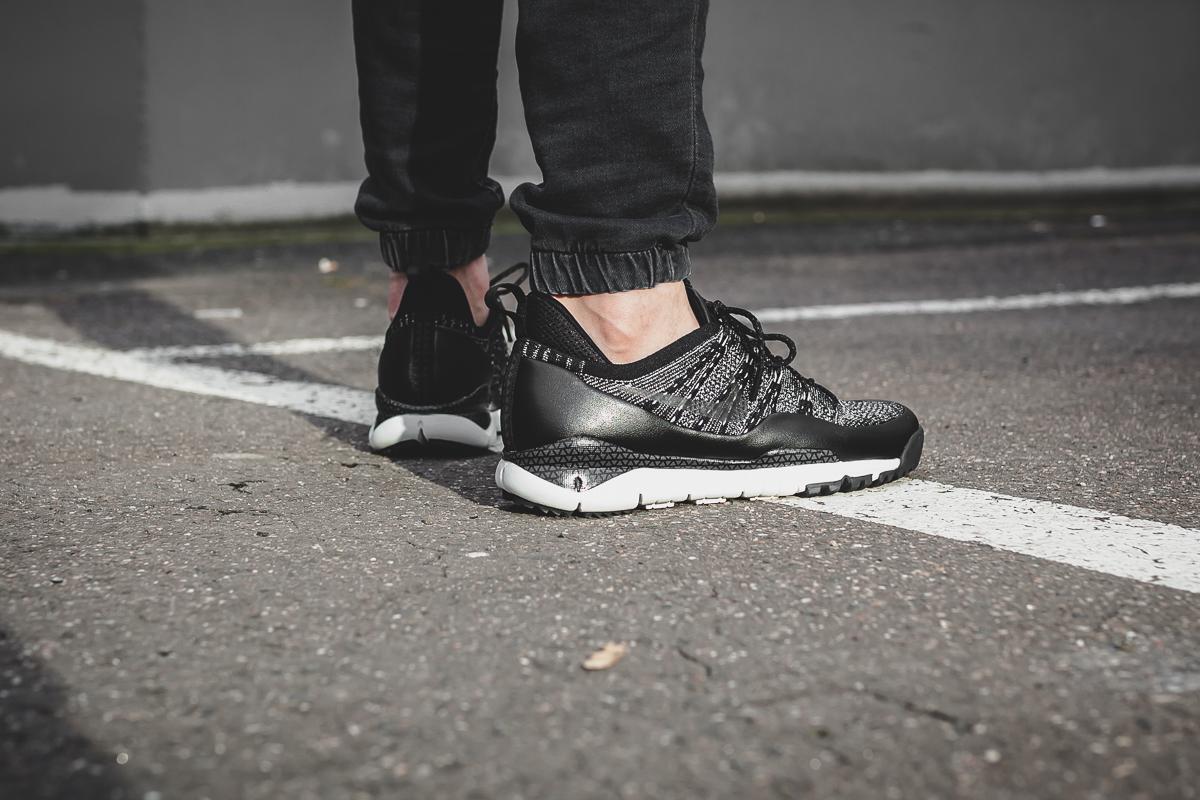 Nike Lupinek Flyknit Low 